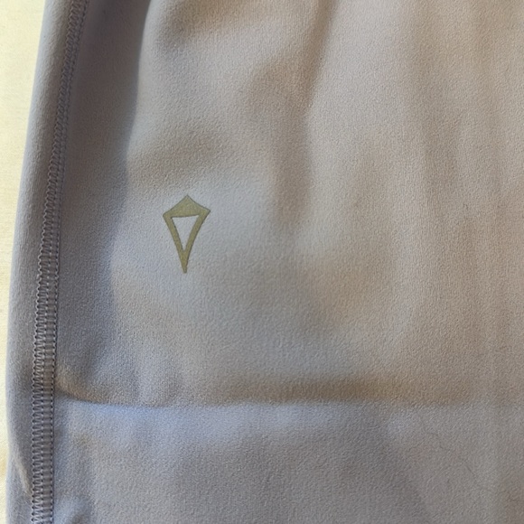 Ivivva by lululemon Strong Spirit Tight - Picture 5 of 5